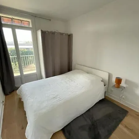Daire Avec Terrasse, Parking Gratuit Périgueux