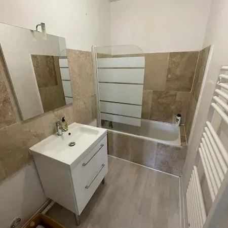Daire Avec Terrasse, Parking Gratuit